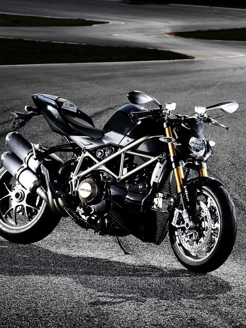Ducati Streetfighter 848 screenshot #1 480x640