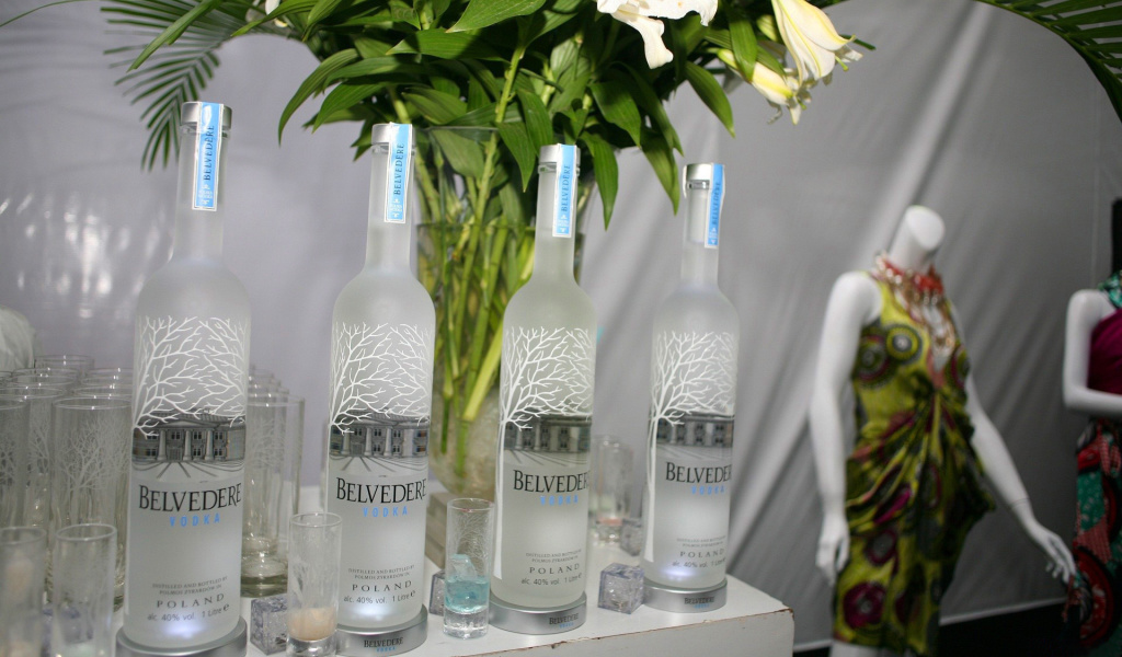 Обои Vodka Belvedere 1024x600