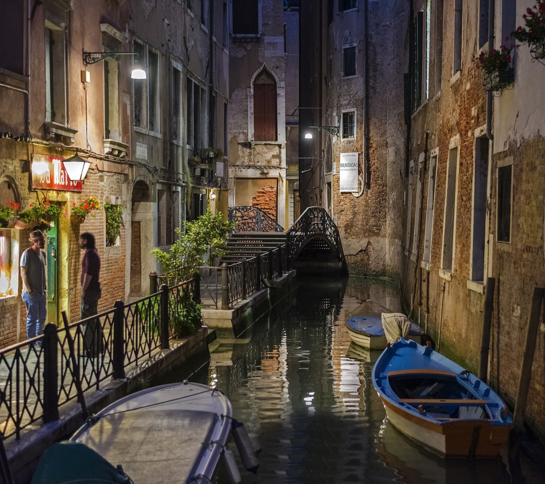 Das Night Venice Canals Wallpaper 1080x960