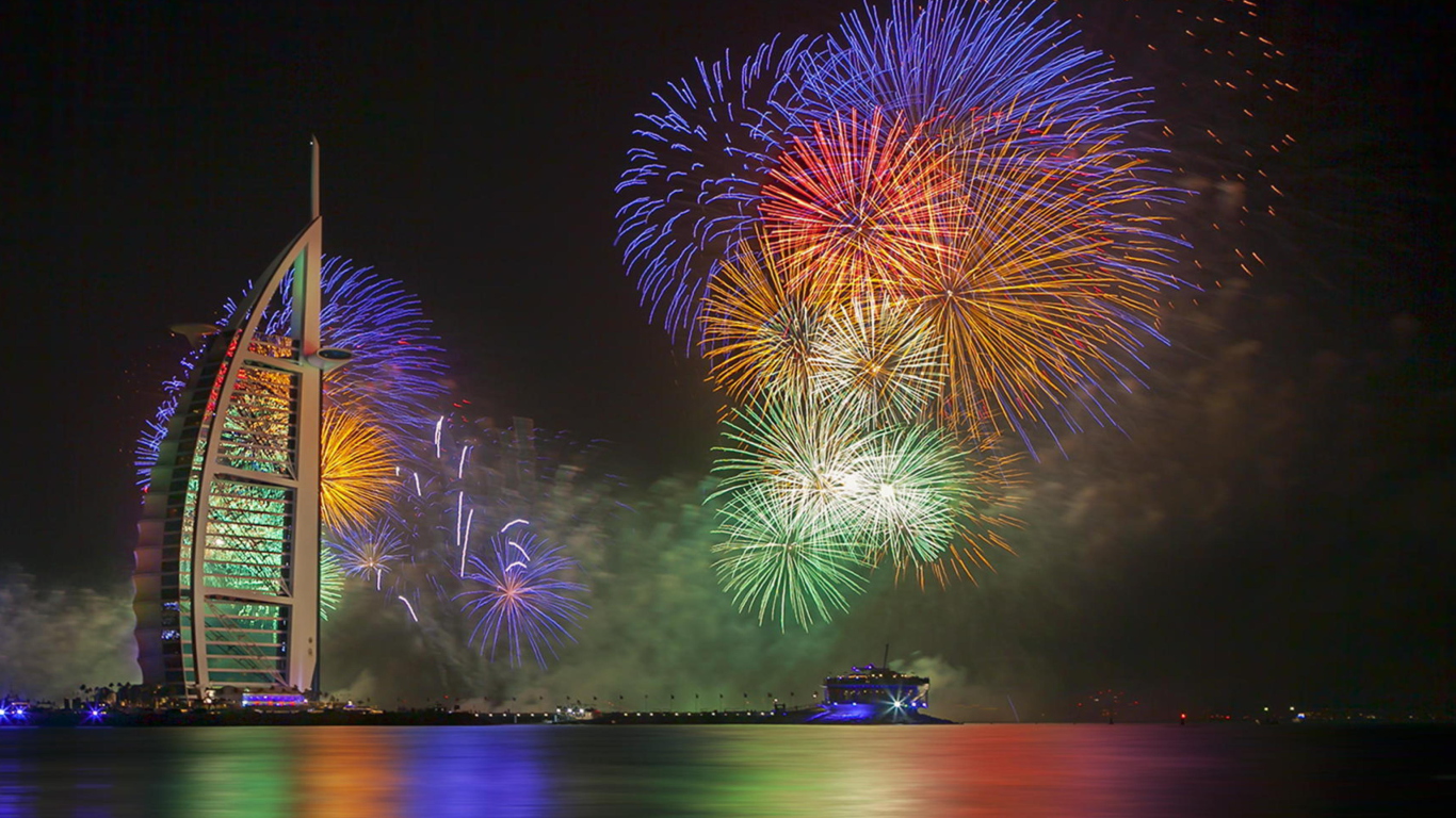 Screenshot №1 pro téma Dubai Fireworks 1366x768