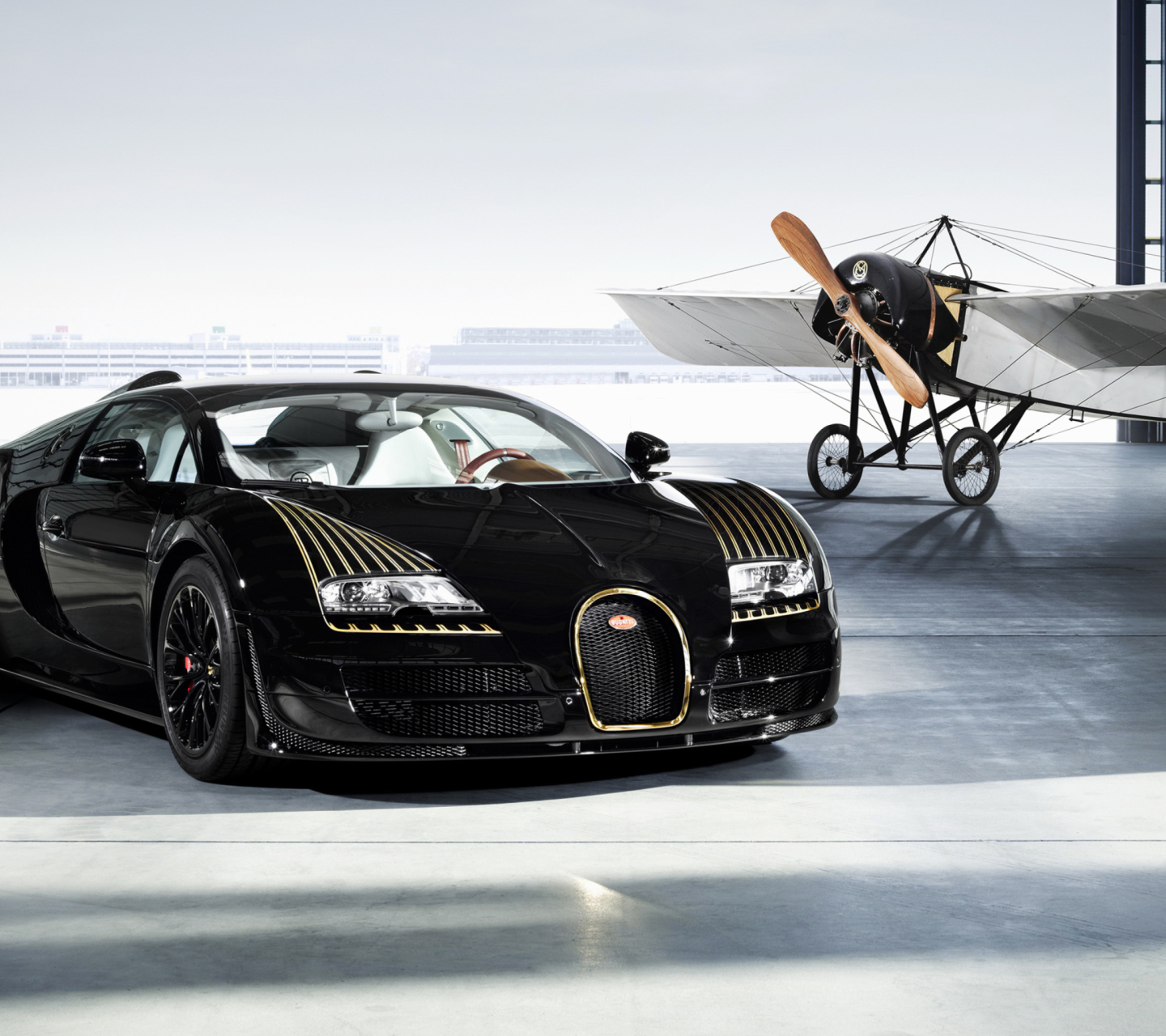 Обои Bugatti And Airplane 1440x1280