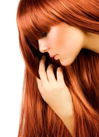 Beautiful Readhead With Long Hair - Obrázkek zdarma pro 640x1136
