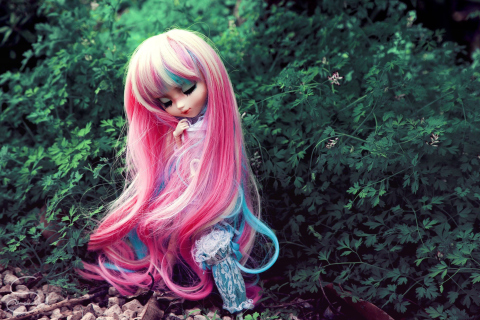 Fondo de pantalla Doll With Pink Hair 480x320