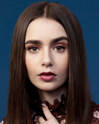 Kostenloses Lily Collins Wallpaper für 768x1280