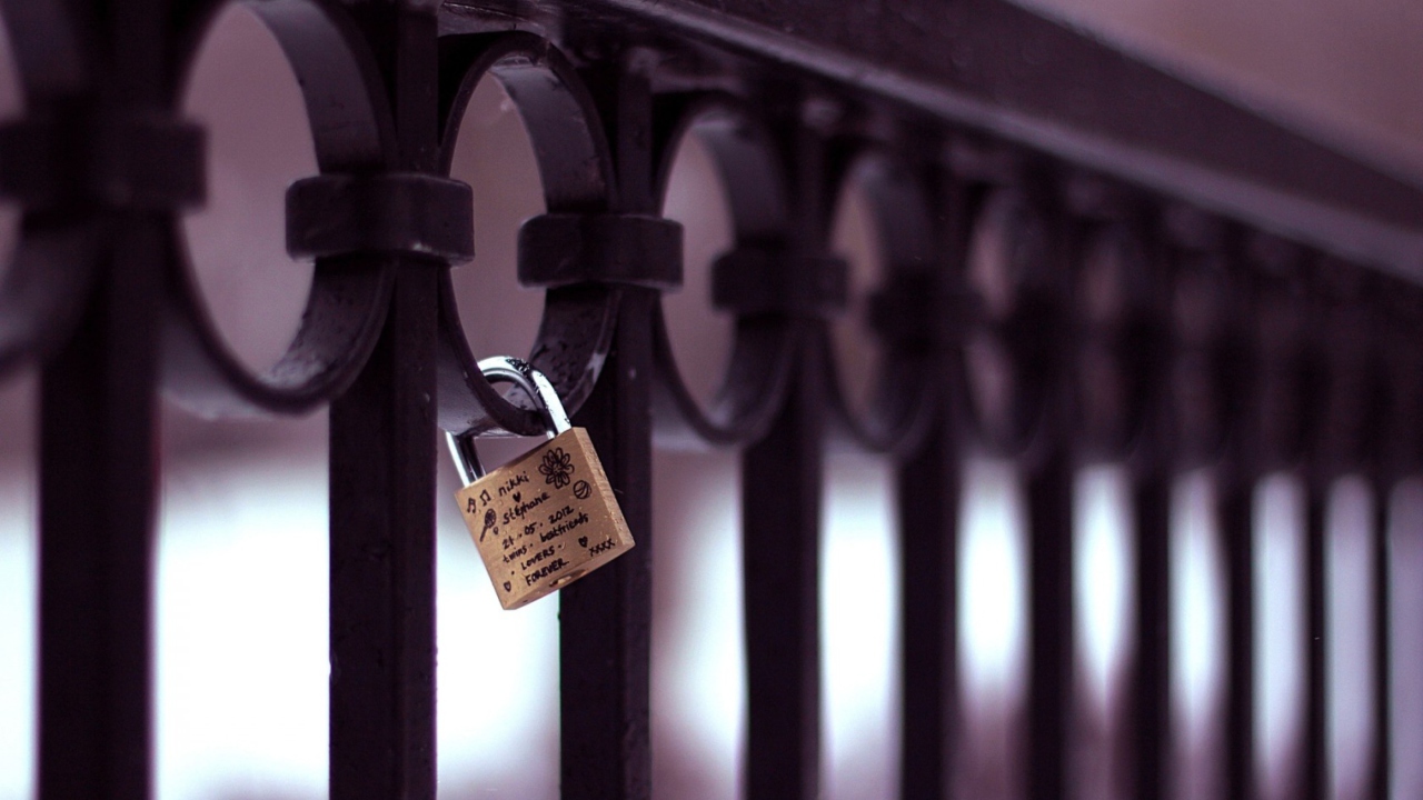 Das Forever Love Lock Wallpaper 1280x720