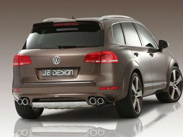 Screenshot №1 pro téma Vw Touareg 2011 640x480