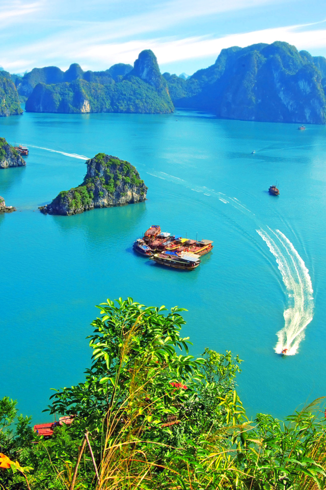 Vietnam, Halong Bay screenshot #1 640x960