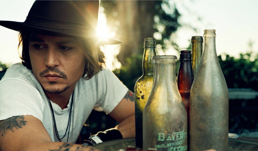 Johnny Depp Sunset Portrait wallpaper 1024x600