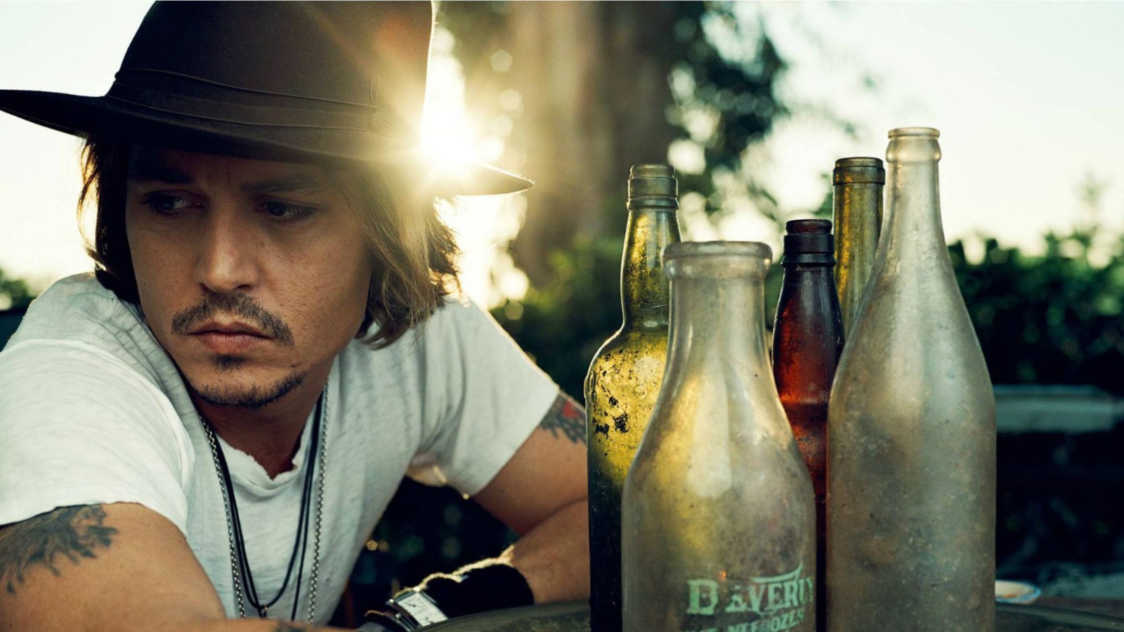 Обои Johnny Depp Sunset Portrait 1600x900