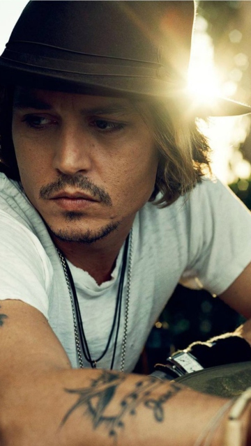 Обои Johnny Depp Sunset Portrait 360x640