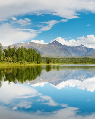 Kostenloses Lake And Mountain Wallpaper für 640x960