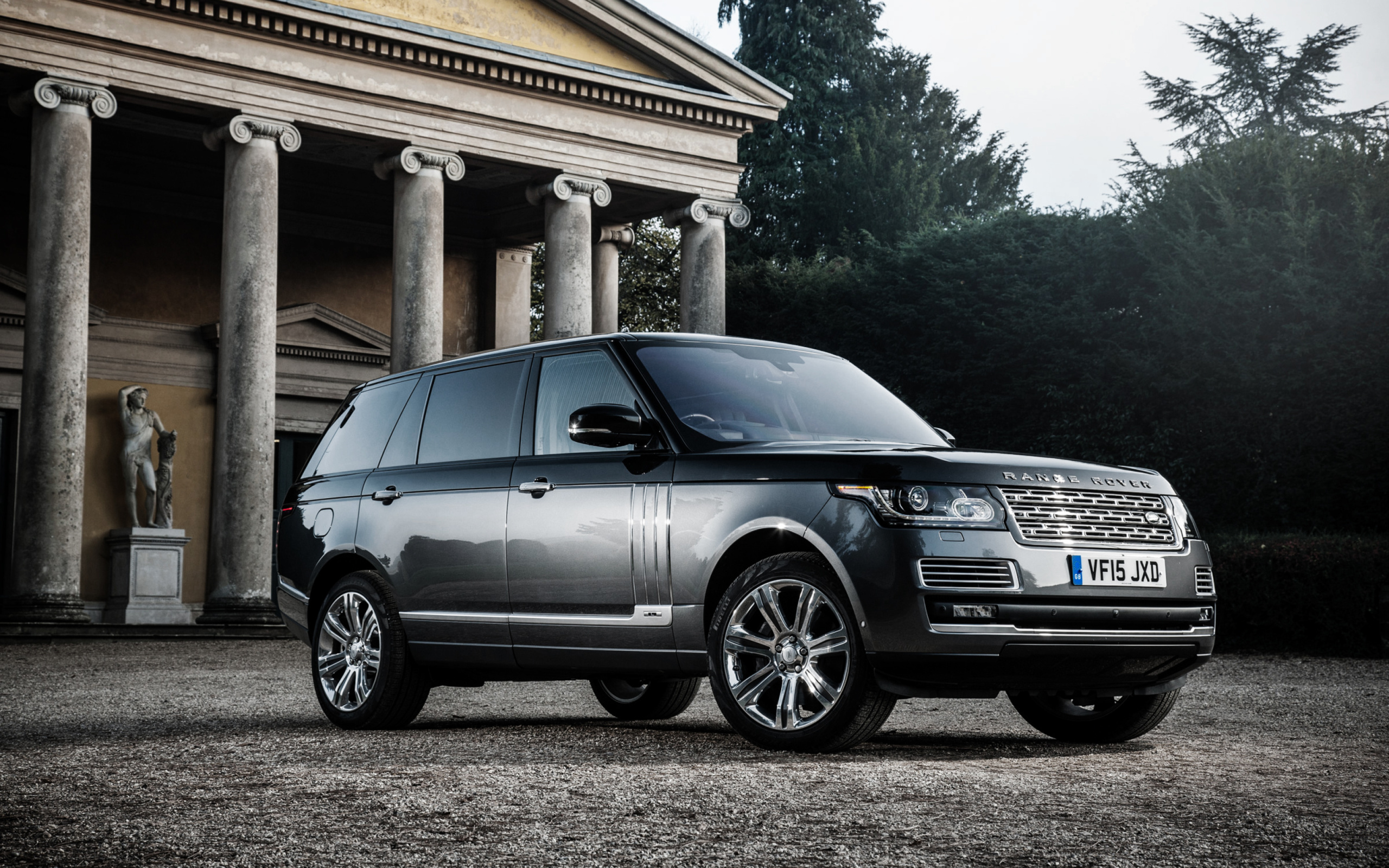 Screenshot №1 pro téma Range Rover Vogue 2560x1600