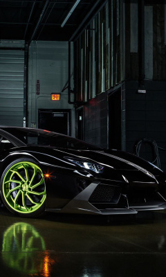 Das Lamborghini Aventador Wallpaper 240x400