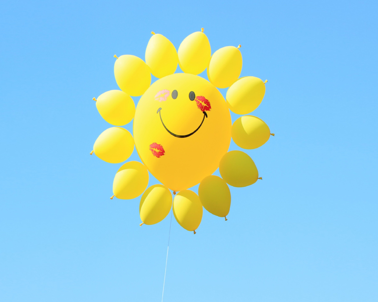 Fondo de pantalla Happy Balloon 1280x1024