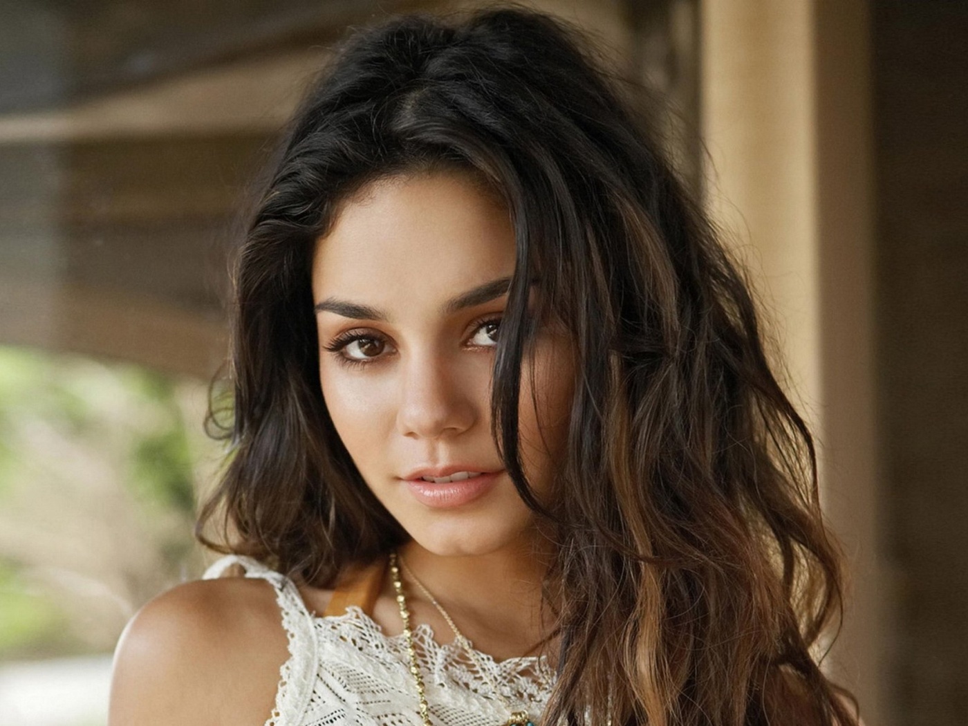 Screenshot №1 pro téma Vanessa Hudgens 1400x1050