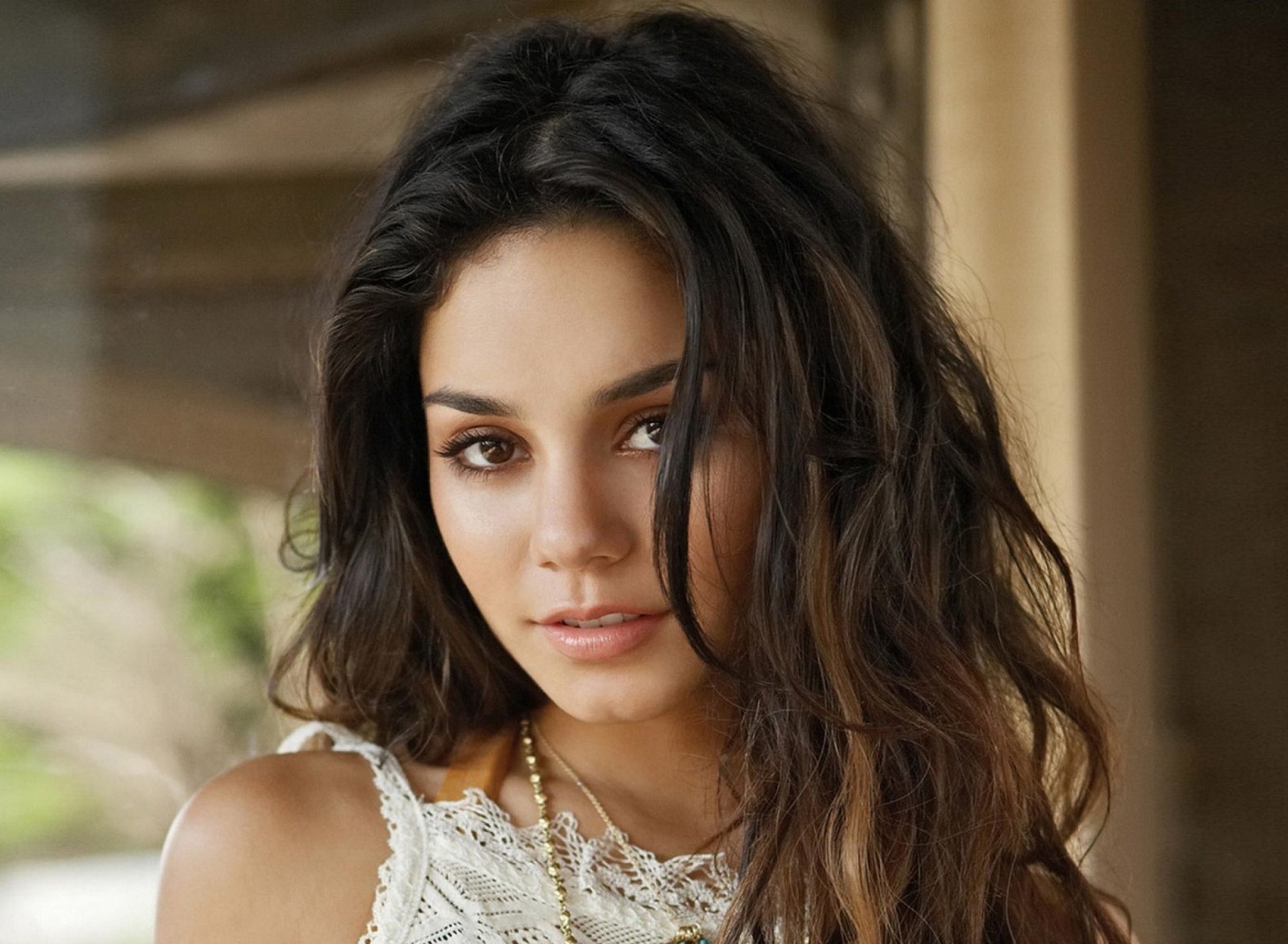 Screenshot №1 pro téma Vanessa Hudgens 1920x1408