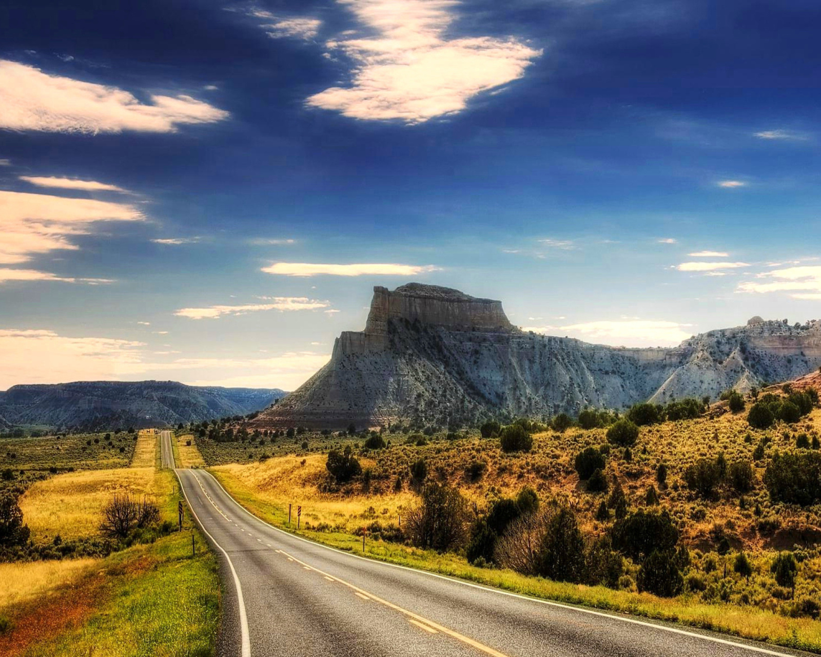 Landscape with great Rock wallpaper 1600x1280