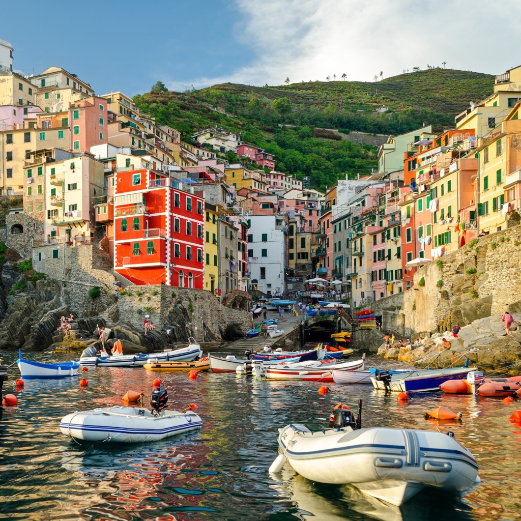 Das Riomaggiore Cinque Terre Wallpaper 1024x1024