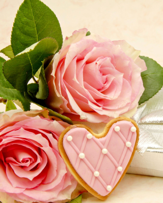 Pink roses and delicious heart sfondi gratuiti per 768x1280