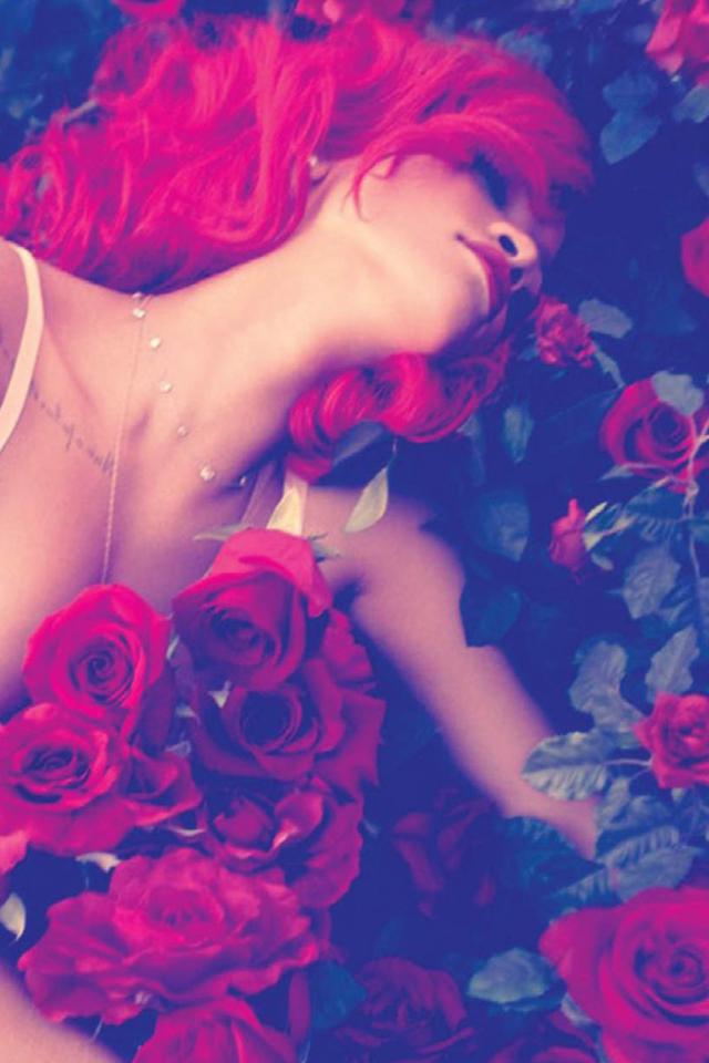 Das Rihanna's Roses Wallpaper 640x960
