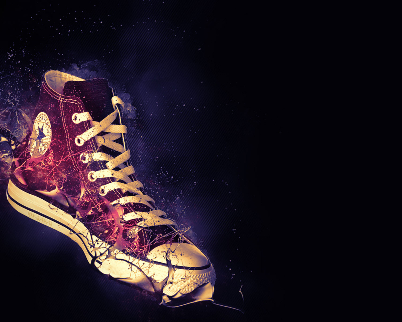 Обои Red Converse 1280x1024