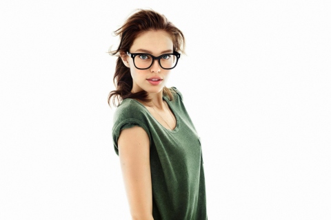 Very Cute Girl In Big Glasses wallpaper 480x320