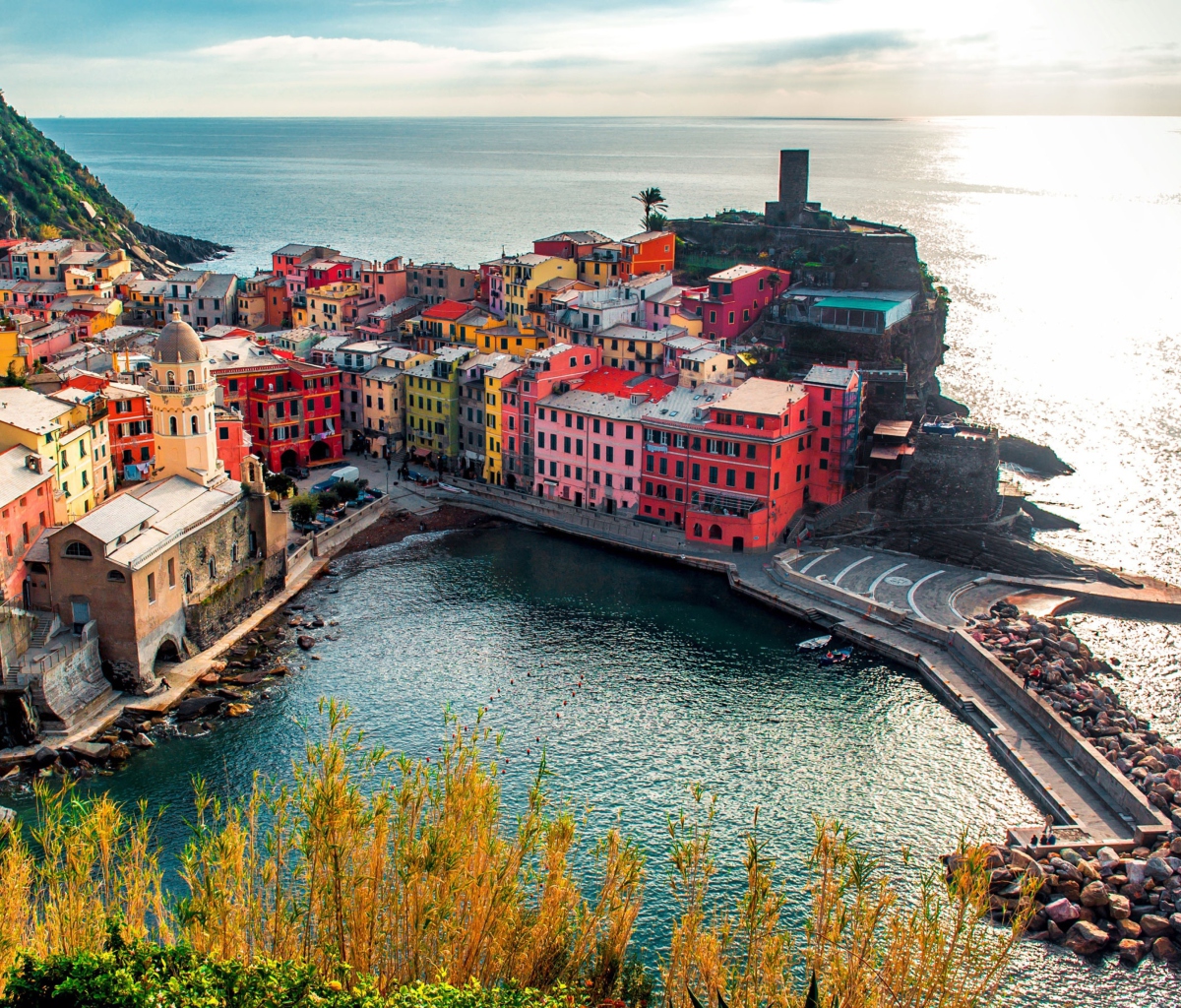 Italy Vernazza Colorful Houses wallpaper 1200x1024