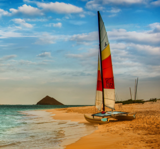 Boat On Oahu Beach Hawaii sfondi gratuiti per iPad 3