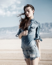 Brunette Model In Jeans Shirt wallpaper 176x220