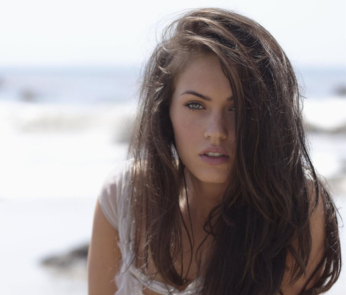 Megan Fox Beauty screenshot #1 1200x1024