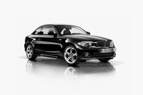 Screenshot №1 pro téma BMW 125i black Coupe 480x320