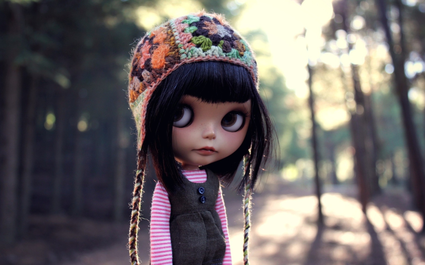 Screenshot №1 pro téma Doll Wearing Hat 1440x900