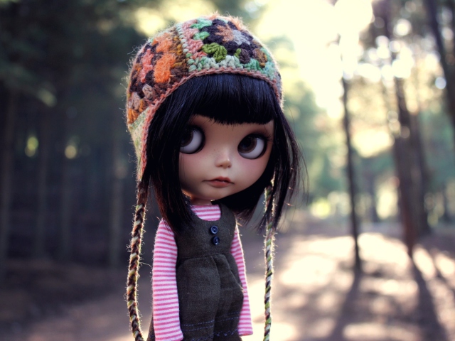 Screenshot №1 pro téma Doll Wearing Hat 640x480