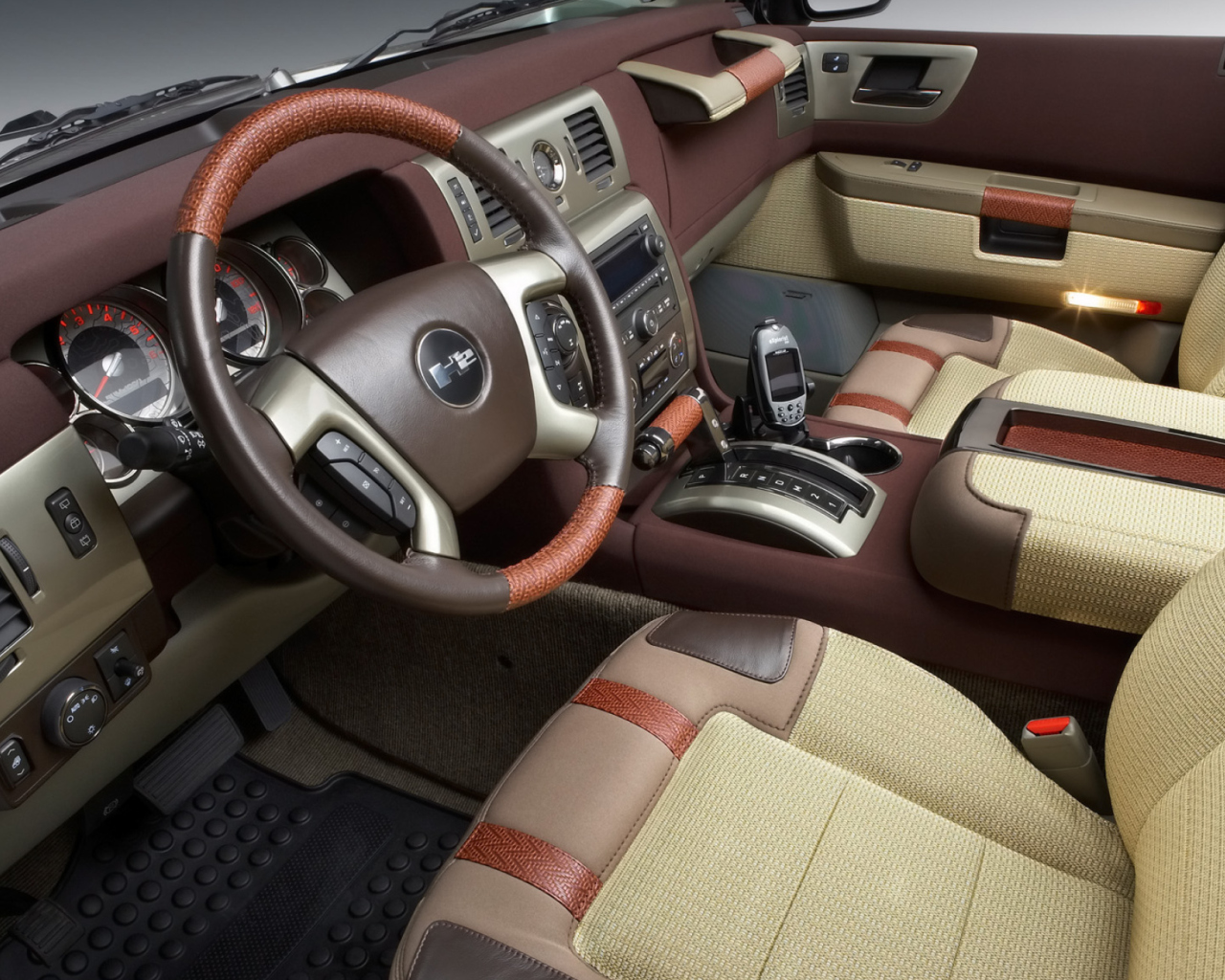 Das Hummer H2 Safari Off Road Interior Wallpaper 1280x1024