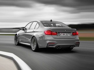 BMW M3 wallpaper 320x240