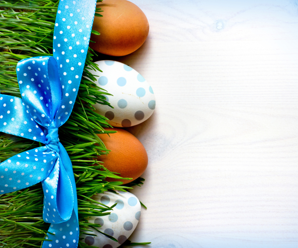 Easter Eggs Polka Dot wallpaper 960x800