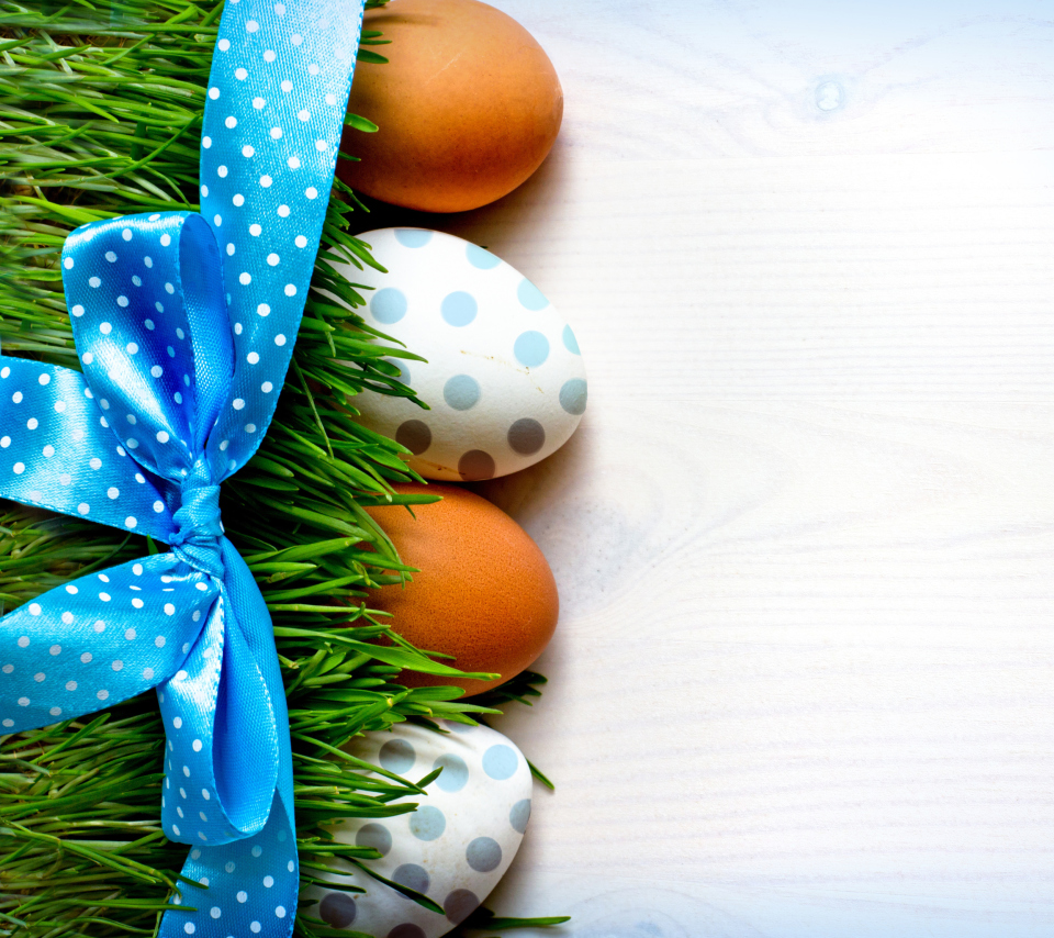 Das Easter Eggs Polka Dot Wallpaper 960x854