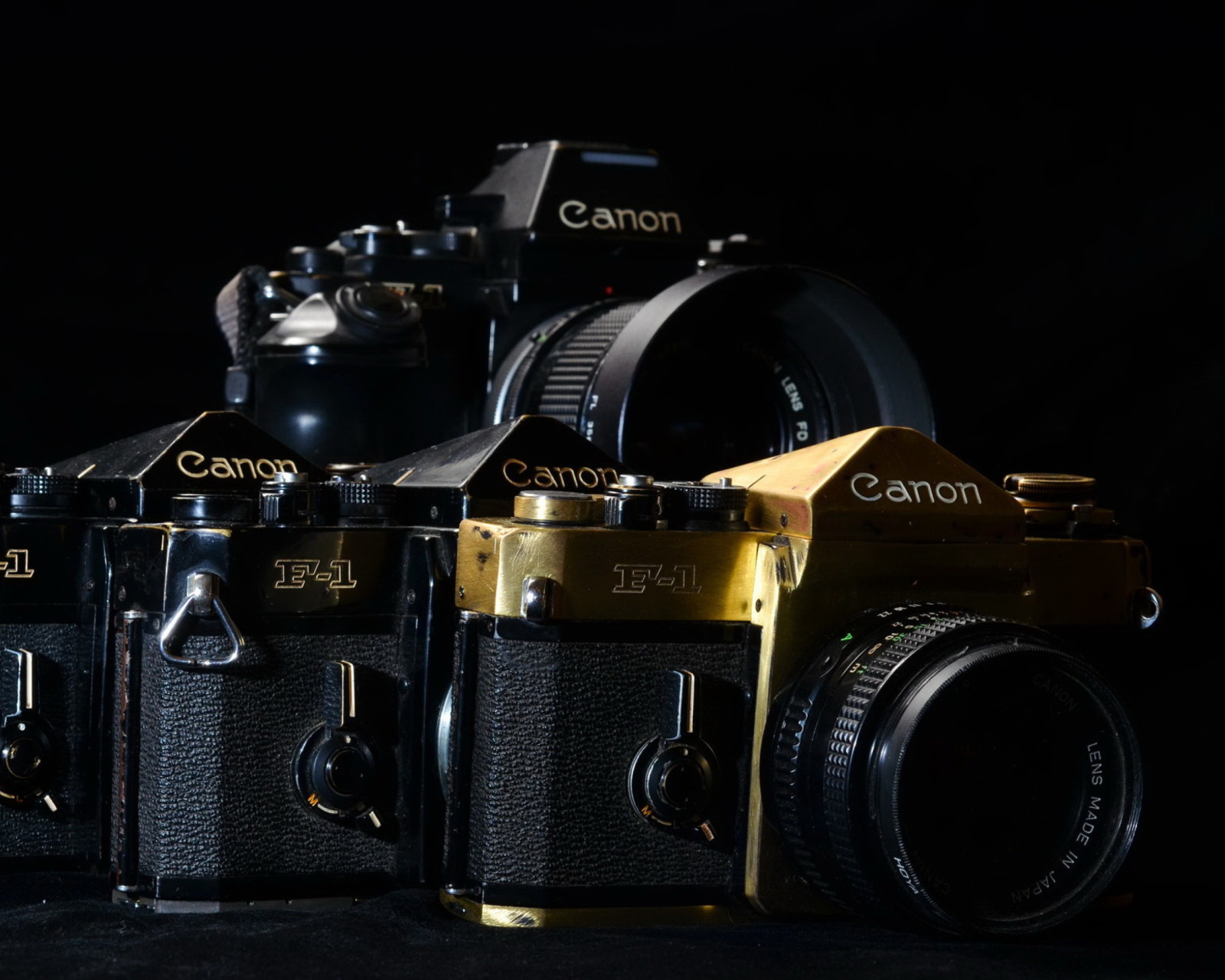 Fondo de pantalla Canon F1 Reflex Camera 1600x1280