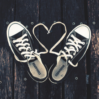 Sneakers Love - Obrázkek zdarma pro iPad 3