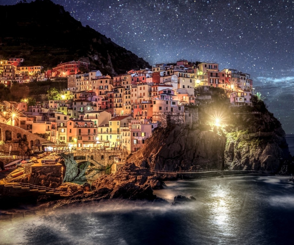 Das Night Italy Coast Wallpaper 960x800