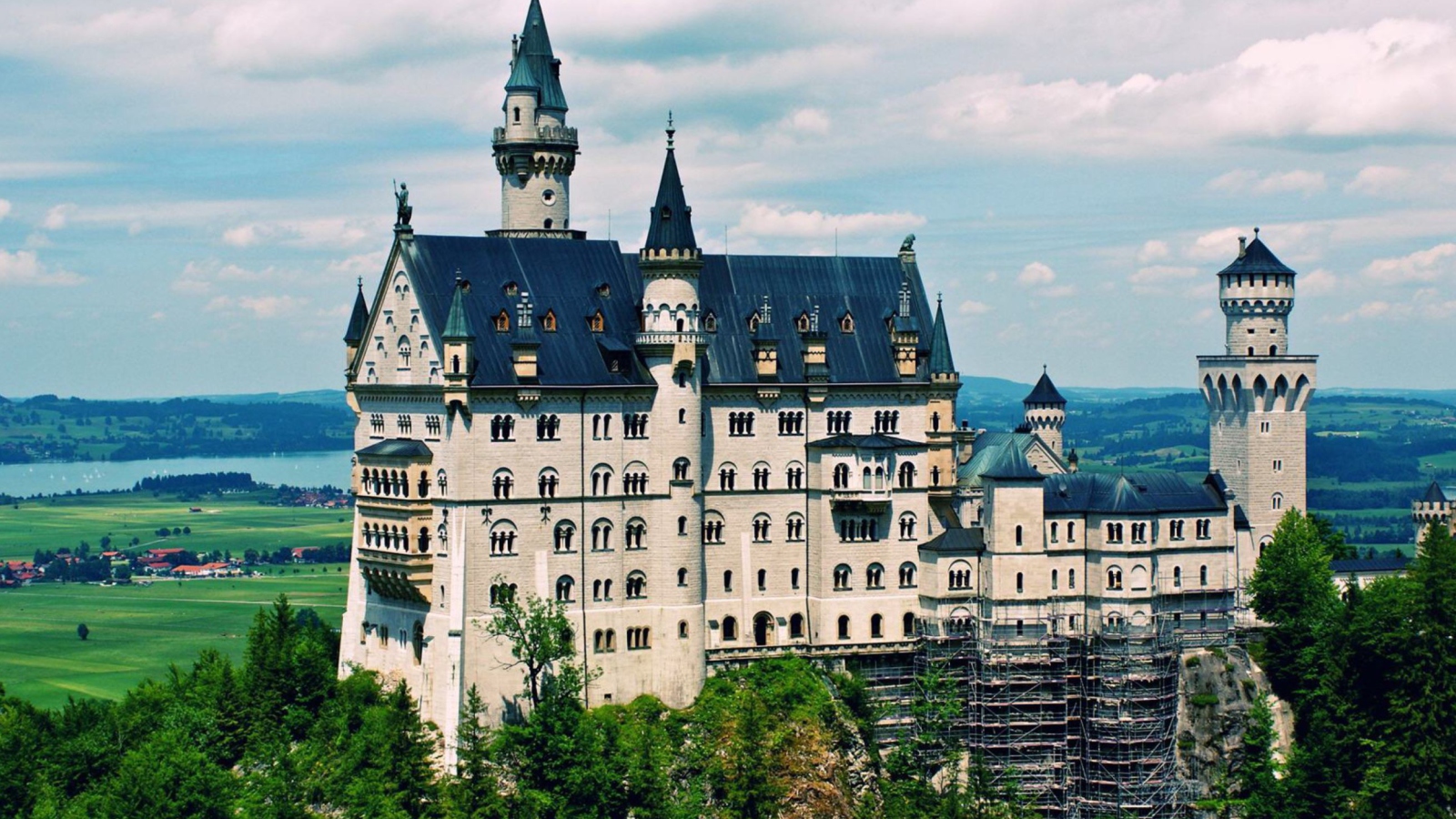 Schloss Neuschwanstein screenshot #1 1600x900