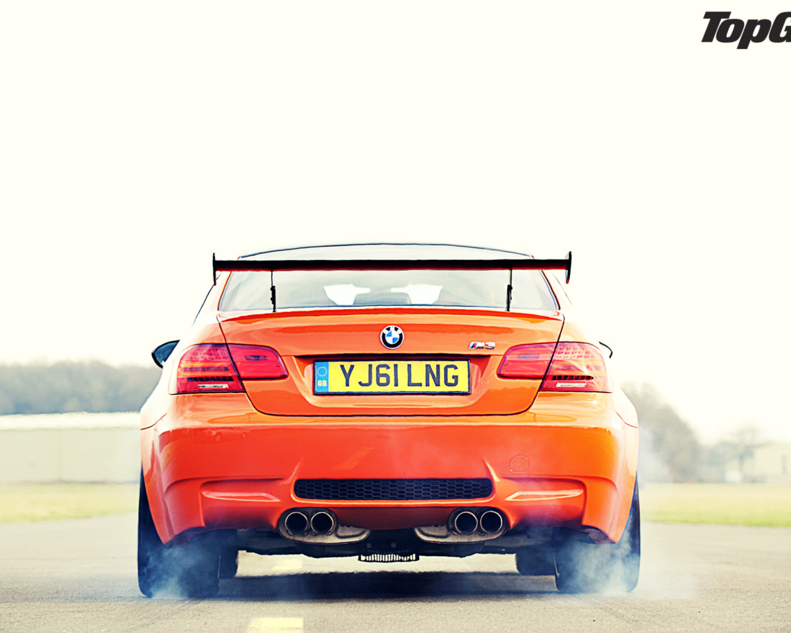 Screenshot №1 pro téma BMW M3 GTS 1600x1280