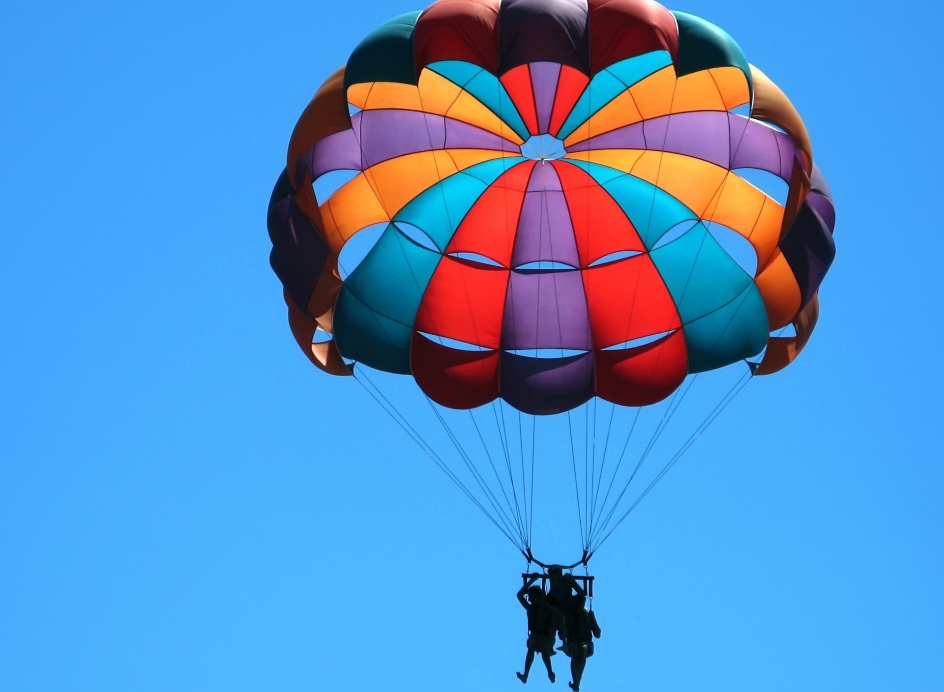 Fondo de pantalla Big Colorful Air Balloon 1920x1408