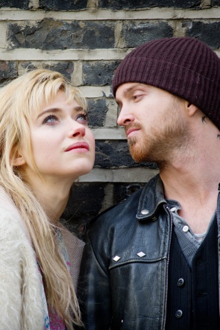 Fondo de pantalla A Long Way Down with Aaron Paul and Imogen Poots 320x480