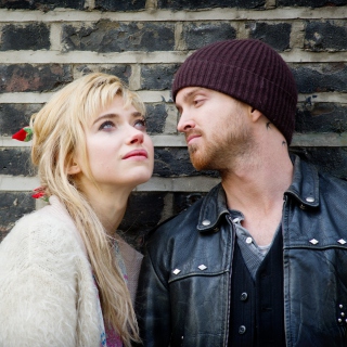 Kostenloses A Long Way Down with Aaron Paul and Imogen Poots Wallpaper für iPad 3