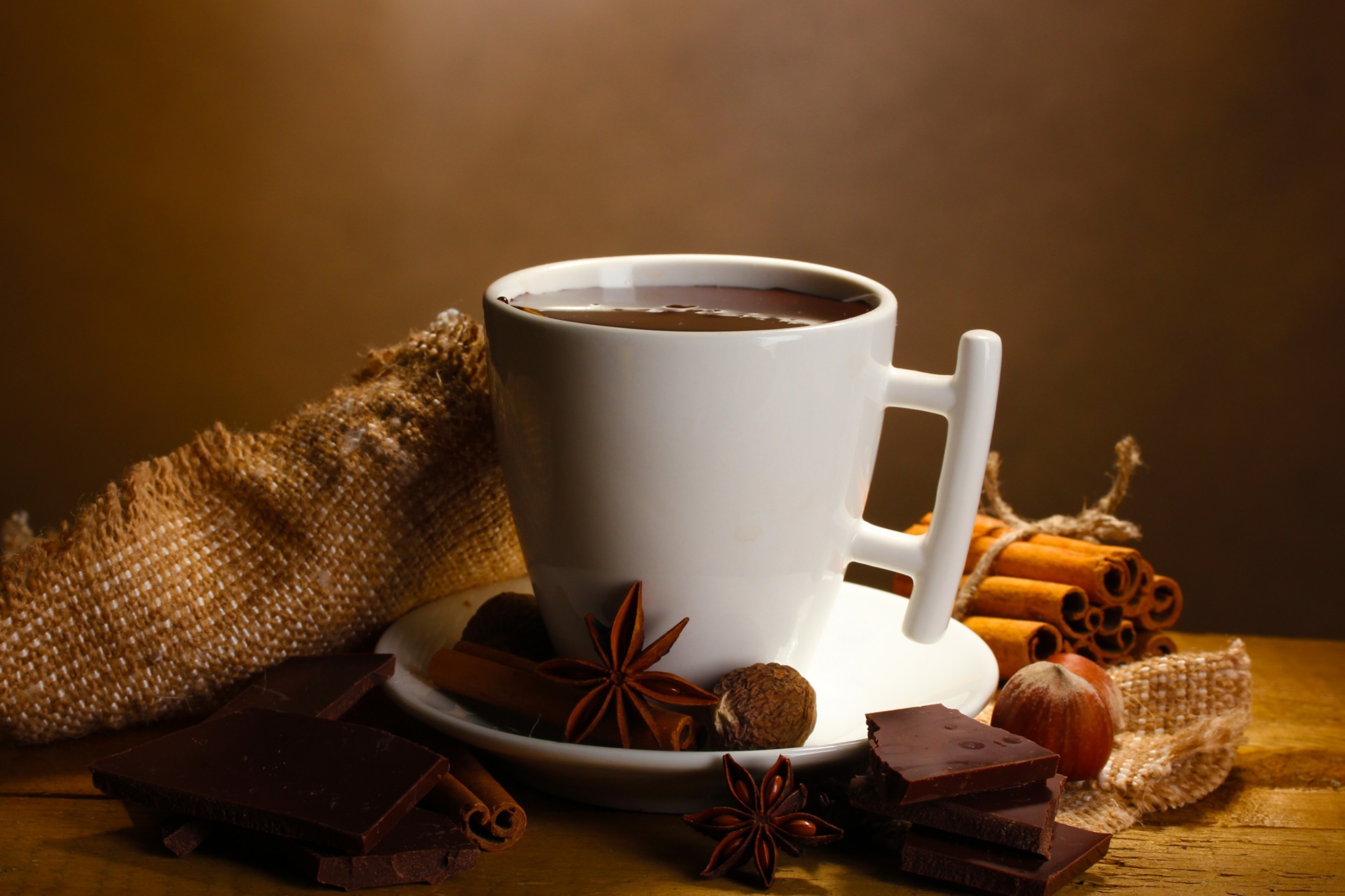 Обои Hot Spicy Chocolate 2880x1920