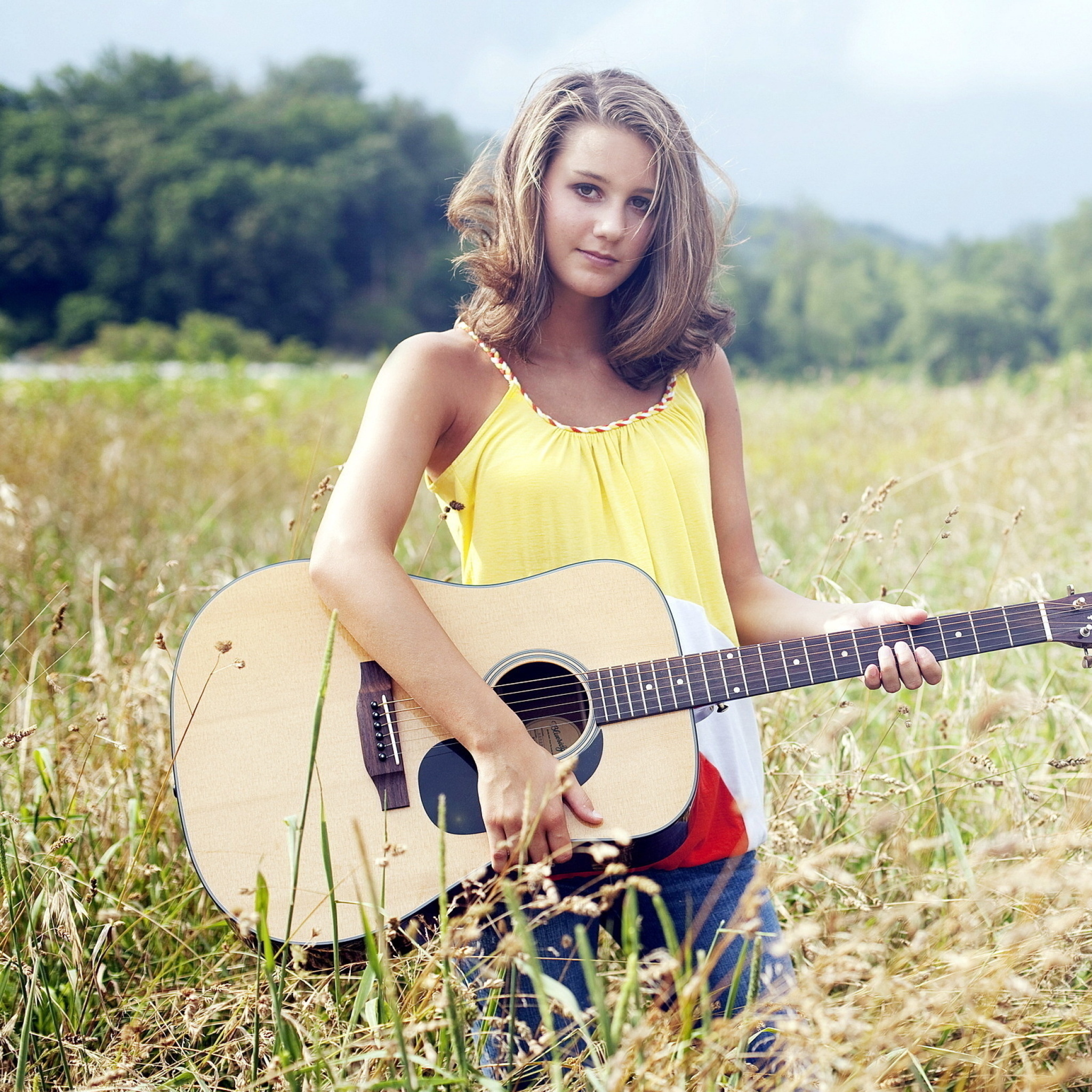 Das Girl with Guitar Wallpaper 2048x2048