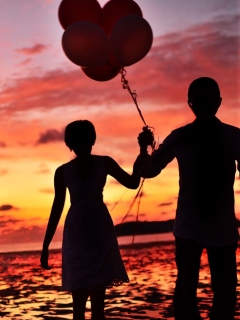 Das Couple With Balloons Silhouette At Sunset Wallpaper 240x320