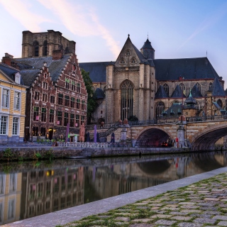 Brussels River Zenne - Obrázkek zdarma pro iPad Air