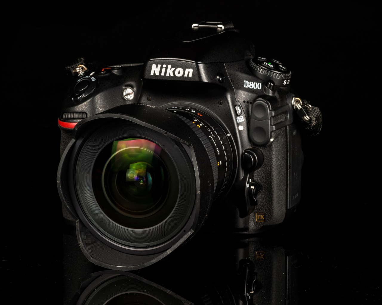 Das Nikon D800 Wallpaper 1280x1024
